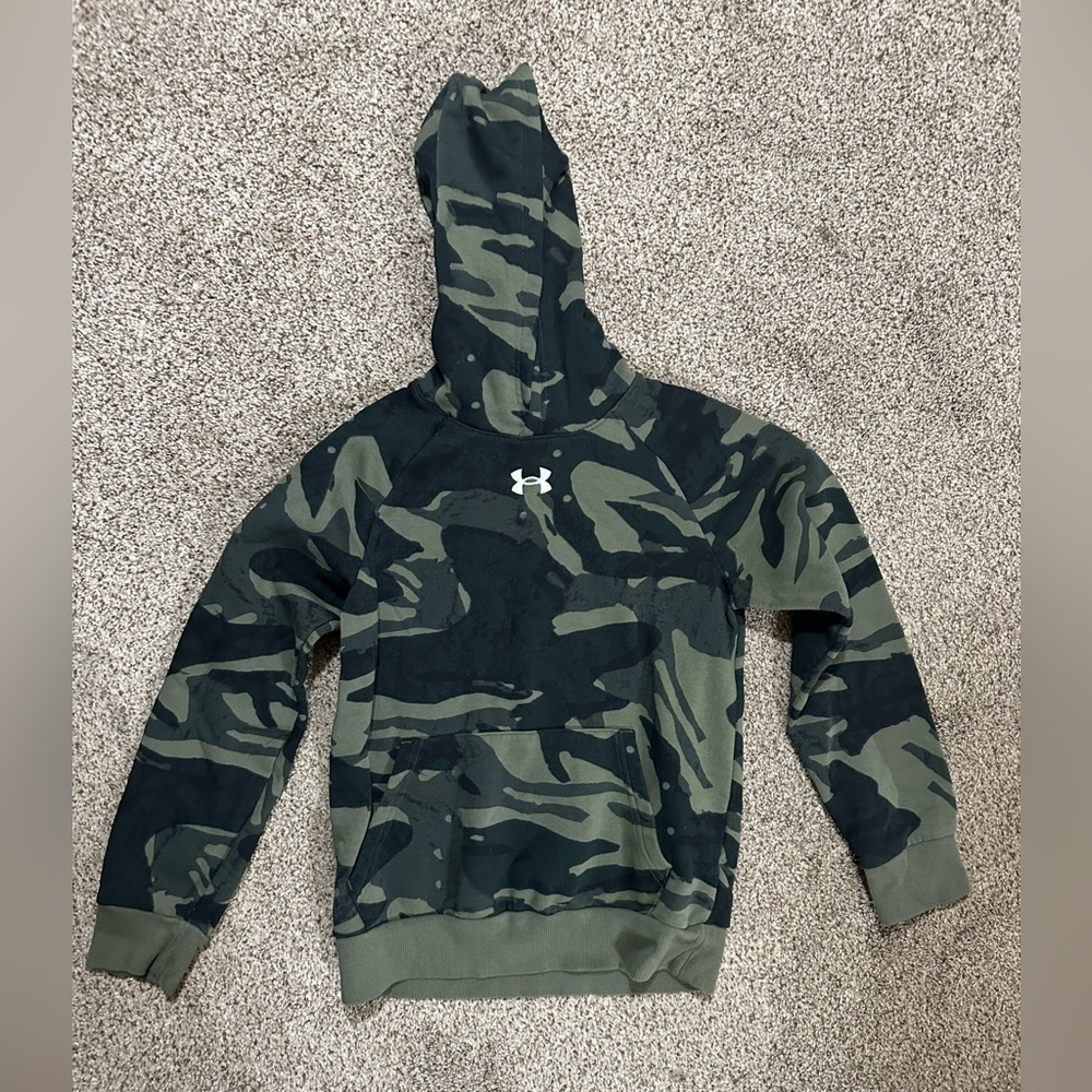 Under Armour kids Green and Black Camo Hoodie